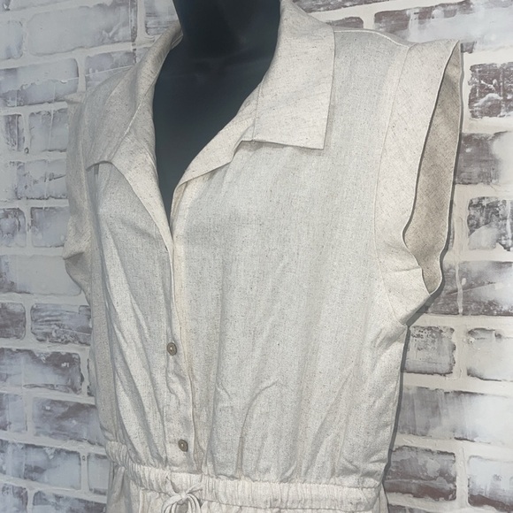 Gili shorts romper large - Picture 2 of 6